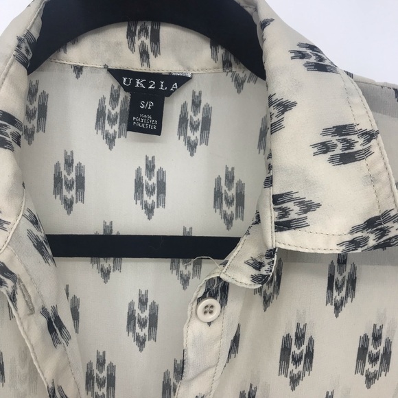 🖤 UK2LA sheer cropped top button down tribal print front tie size small - Picture 3 of 10